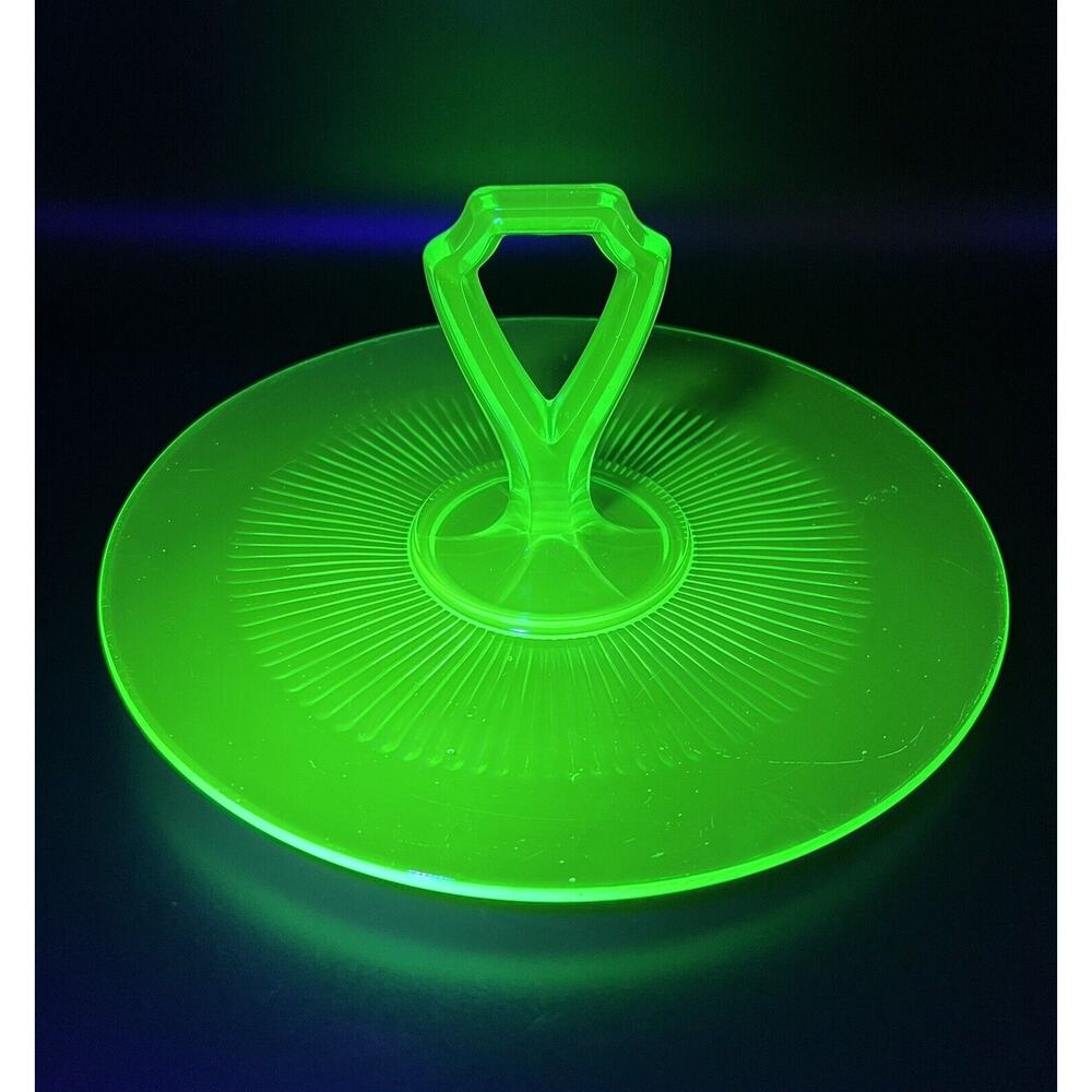 Green Uranium Depression Glass 10.5” Veggie Fruit Sandwich Server Center Handle